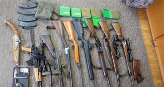 NEMA ČEGA NEMA: Policija kod 54-godišnjaka na području Koprivnice pronašla cijeli arsenal oružja
