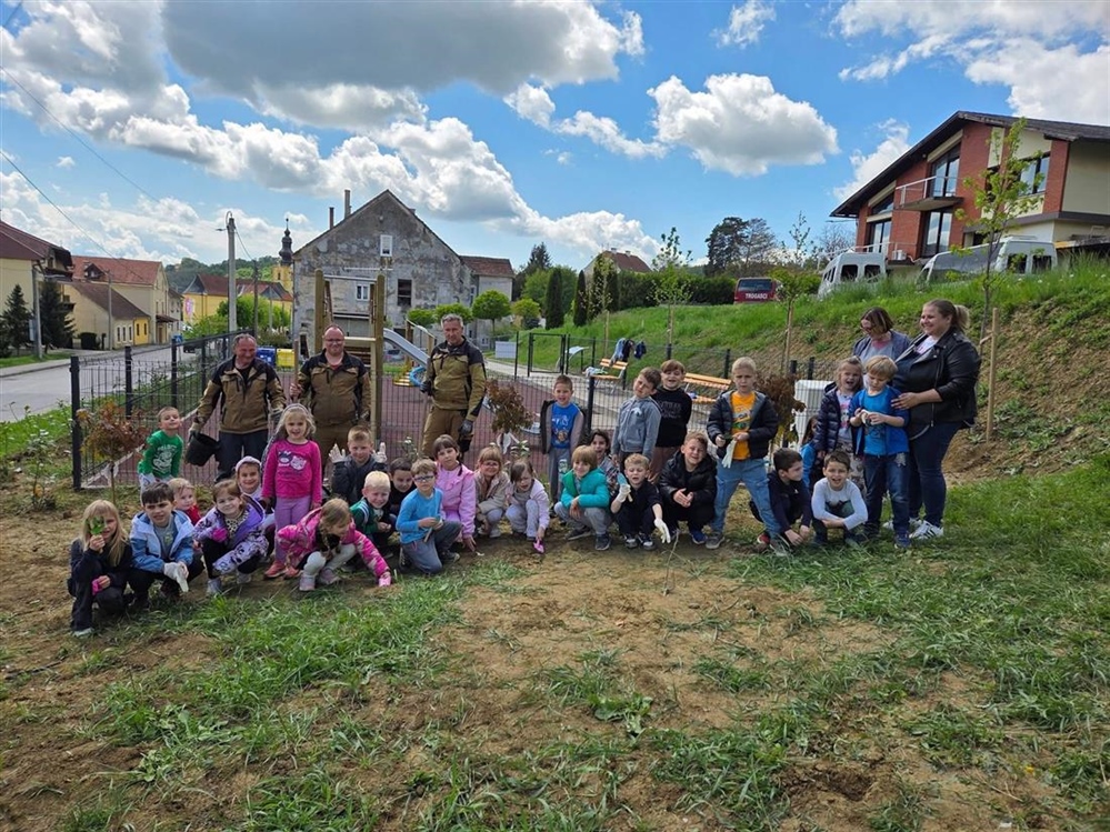 Zlatar obilježio Dan planeta Zemlje - najmlađi posadili nova stabla za buduće generacije