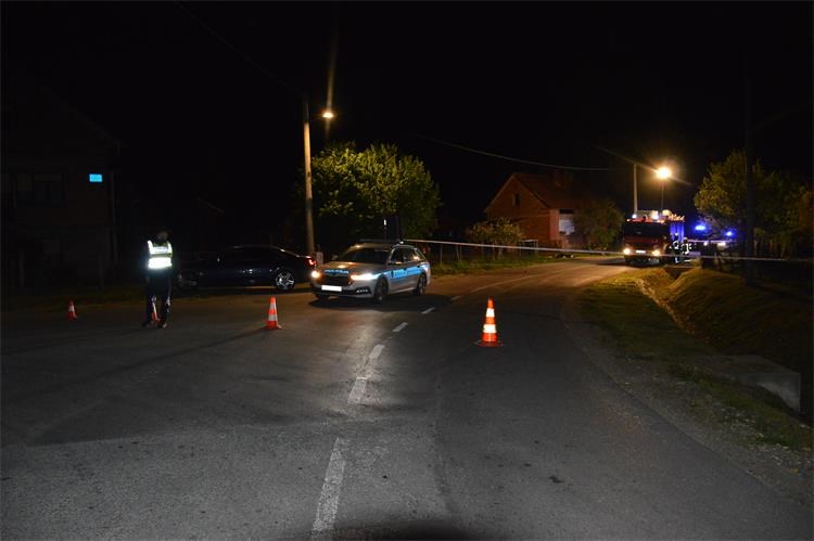 Mladić neregistriranim motociklom sletio s ceste i poginuo na mjestu nesreće