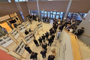 Izložba fotografija „Pakrac kroz ratni objektiv” otvorena u Novom Marofu