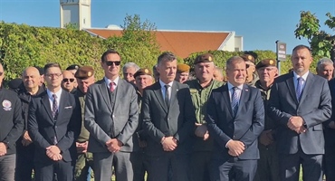 Kod Križa branitelja na varaždinskom groblju sjećanje na VRO Bljesak: „Odajemo počast svim našim hrabrim braniteljima”