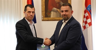 Koprivničko-križevačka županija donirala slike Rotary Clubu Koprivnica za stipendiranje nadarenih učenika