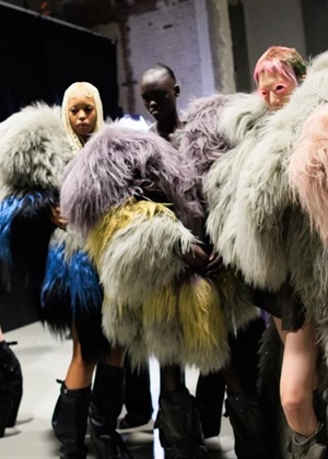 Rick Owens Fall 2026 - mračna molitva za nadu i otpor