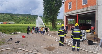 Dan otvorenih vrata Vatrogasne zajednice u Mariji Bistrici: Djeca se upoznala s vatrogasnom opremom, vježbom i vatrogasnim pozivom