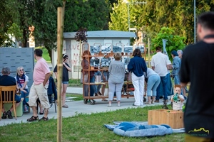 USKORO:  "Sastanak u traperu" u Novom Marofu - izvucite iz ormara i ladica sve što ima veze s traperom!