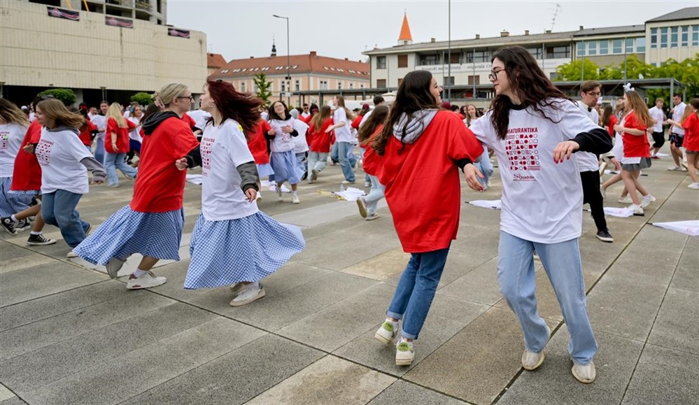 Kreće Maturantika 2026. za gotovo 1700 maturanata - bira se najbolja odora, plesat će se i neizostavna quadrilla!