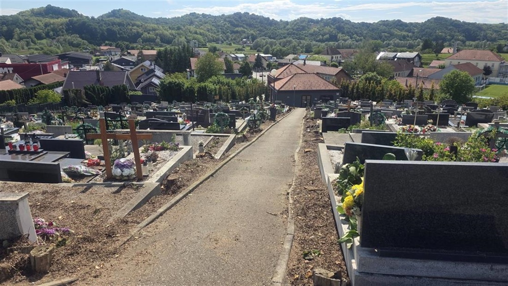 Započelo uređenje staza na mjesnom groblju u Maču, radovi su vrijedni gotovo 57 tisuća eura