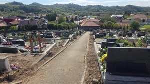 Započelo uređenje staza na mjesnom groblju u Maču, radovi su vrijedni gotovo 57 tisuća eura