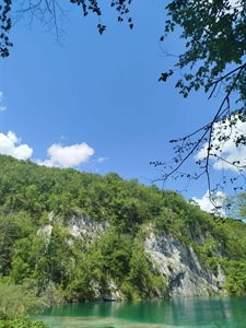 Danas pretežno sunčano, toplo, ali i vjetrovito