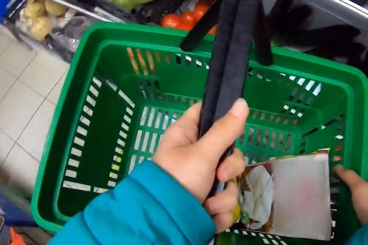 UPOZORENJE KUPCIMA: Iz jednog trgovačkog lanca zbog opasnog pesticida povlači se salata