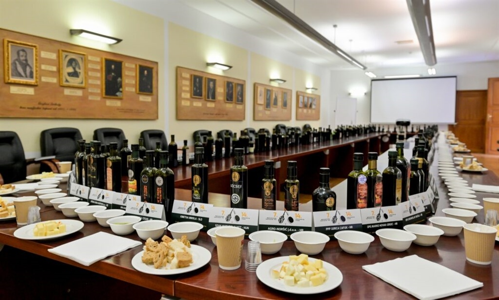 Gastro spektakl u Varaždinu: Degustacije, tradicijski kolači, pivo od buča i natjecanje najboljih bučinih ulja