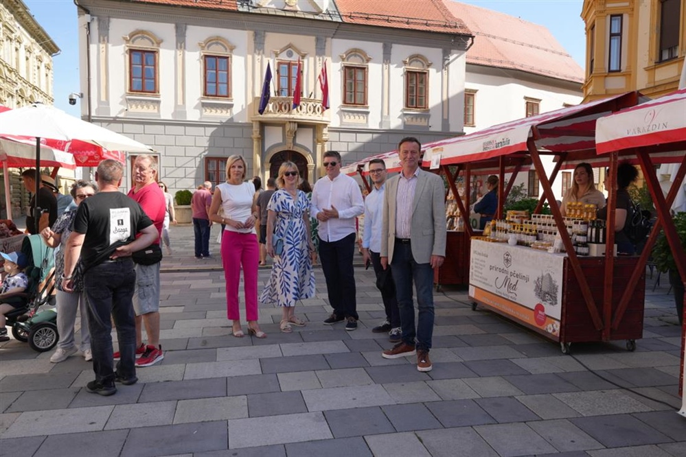 Održan 17. Varaždinski sejem: Korzo ispunili domaći proizvodi i brojni posjetitelji