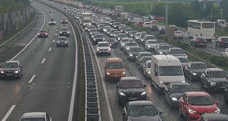 Prometna nesreća na A2 Zaprešić–Zagreb - kolona duga 4 kilometra
