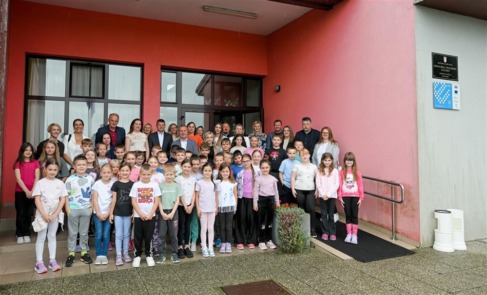 Područna škola Kelemen dobiva novu školsku sportsku dvoranu: Potpisan ugovor vrijedan preko 580 tisuća eura