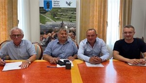 Općina Marija Bistrica ulaže 267 tisuća eura u ceste - potpisan ugovor za sanaciju 18 dionica