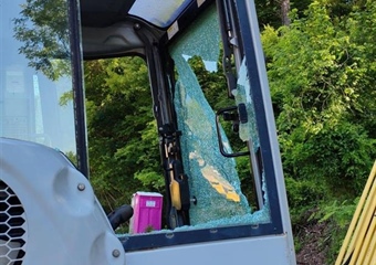Vandalizam u Maču: Netko je uništio i razbio strojeve ma moto stazi u Maču, ovaj čin osudila i načelnica