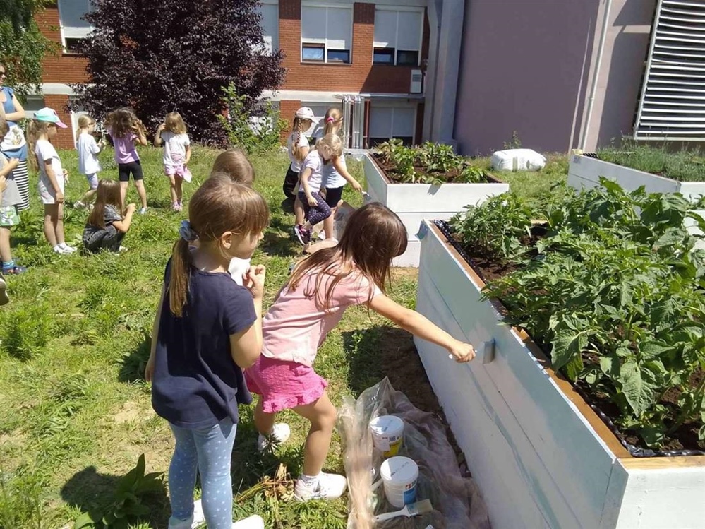 U Jalžabetu uspješno završen program ''Eko dijete – zeleno sutra'': Djeca oslikala drvene gredice i pretvorila ih u prava umjetnička djela