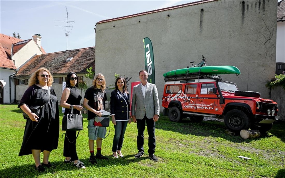 Varaždinska dvorišta otvorila vrata, Erikov crtež postao prava dizajnerska torbica