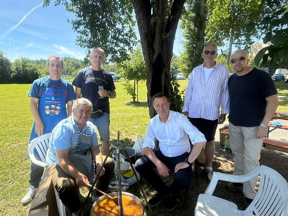 Rekordni 3. Dravski kotlić okupio 35 ekipa i otvorio sezonu kupanja na Dravi