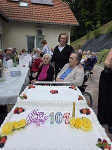 U Domu Sv. Katarina u Zagorskim Selima slavlje za pamćenje: Antonija je dočekala svoj 107. rođendan