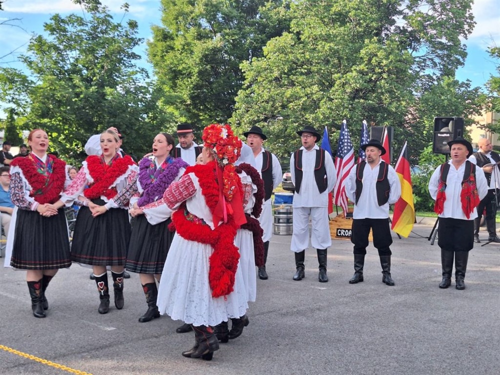 KUD Hrvatskih željeznica Varaždin predstavio Hrvatsku kulturu i tradiciju na međunarodnom folklornom festivalu u SAD-u