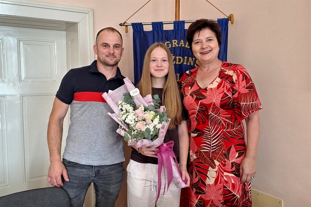 Mlada hrvatska nogometna reprezentativka Jana Škrlec na prijemu kod gradonačelnice Dragice Ratković