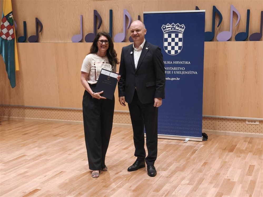 35 tisuća eura bespovratnih sredstava za projekte namijenjene za obnovu dječjih igrališta vrijednih više od 200 tisuća eura