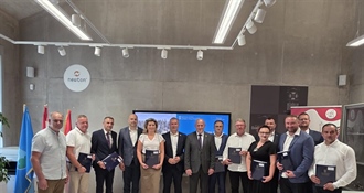 Ministar Bačić u Ludbregu uručio 11 ugovora: 17 milijuna eura za projekte zelene urbane infrastrukture u četiri županije