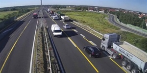 Počele gužve na cestama: Prometna nesreća na A4, kolona je duga 2 km i vozi se uz ograničenje brzine
