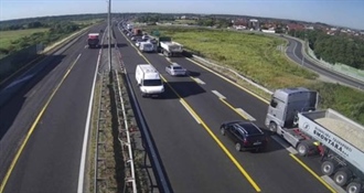 Počele gužve na cestama: Prometna nesreća na A4, kolona je duga 2 km i vozi se uz ograničenje brzine