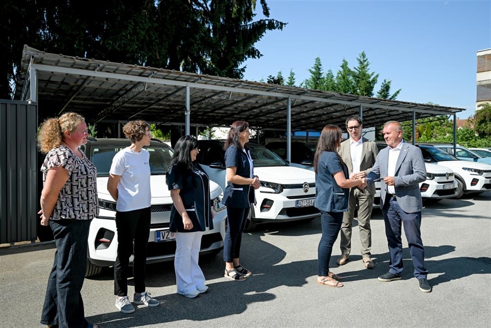 VARAŽDINSKA ŽUPANIJA: Patronažne sestre dobile pet novih vozila, Dom zdravlja nakon ljeta pokreće program rane intervencije u djetinjstvu