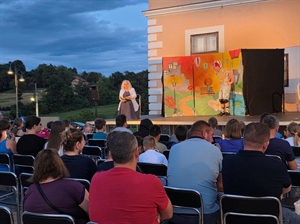 Kazališne večeri ispunile Zagorska Sela: Prepuno gledalište i odlična atmosfera na Kulturnom ljetu