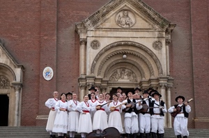 KUD Sveti Križ Začretje na 60. Đakovečkim vezovima predstavio tradiciju i kulturu Zagorja, kao uvertiru u obilježavanje 50 godina djelovanja