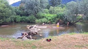 Vrijedni volonteri u drugoj ovogodišnjoj akciji uredili kupalište na Sutli i poručili svima da ne ostavljaju smeće