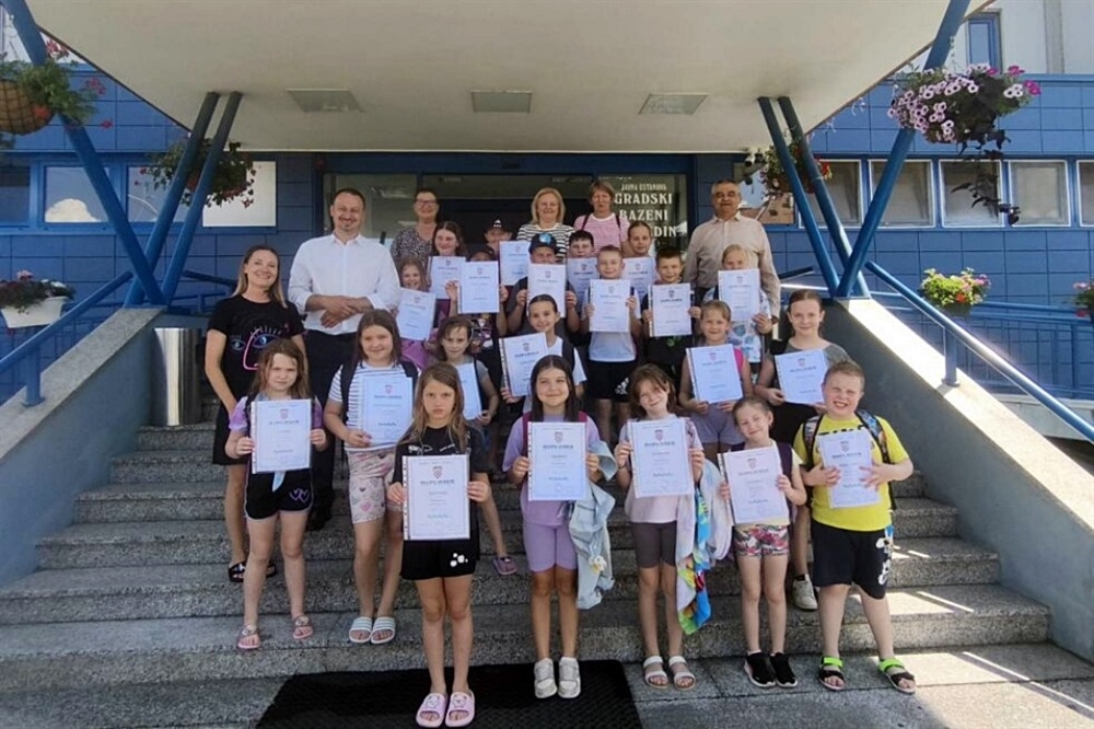 Grad Novi Marof osigurao besplatnu školu plivanja za učenike osnovnih škola
