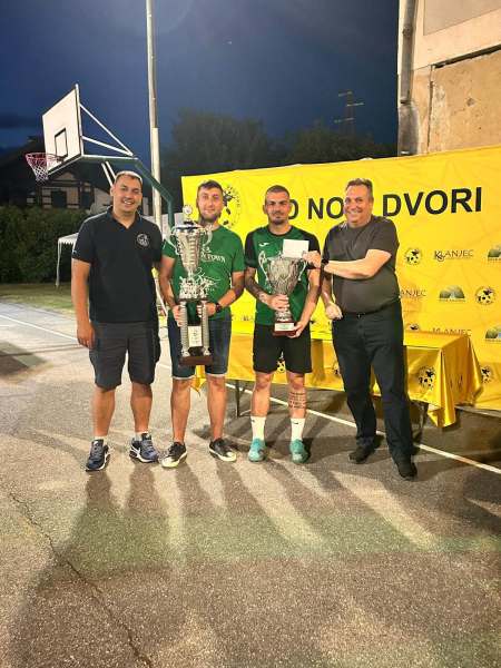 Malonogometni turnir u Novim Dvorima ponovno prikazao odličan nogomet, nagrade najboljima uručio gradonačelnik Brlek