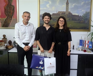 Župan Posavec i gradonačelnica Cividini priredili prijem za Matiju Bogdana osvajača Mount Everesta