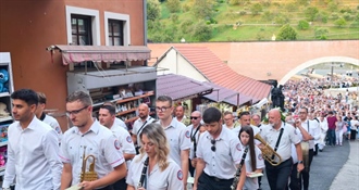 Slavi se Svetkovina Majke Božje Bistričke – slavlju prethodila procesija sa svijećama sa oko 1400 vjernika