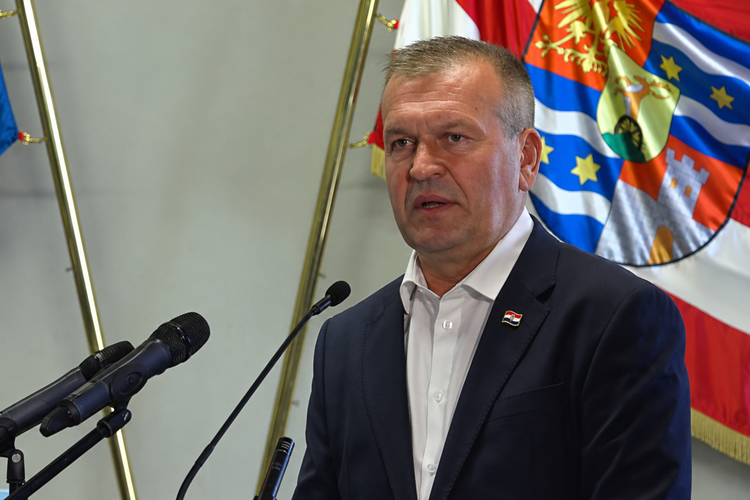 Župan Stričak odgovarao na brojna pitanja vijećnika: Teme na aktualcu o stanovanju, zdravstvu, prometnoj infrastrukturi