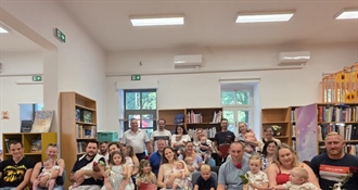 Veseli prijem u Klanjcu: Gradonačelnik Brlek uručio potpore roditeljima 12 novorođenih beba