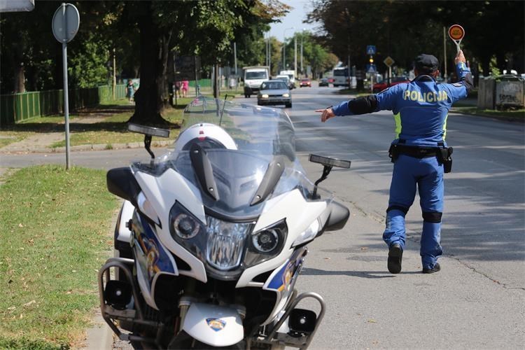 S 1,30 promila vozio kroz Možđenec: 58-godišnjaku 900 eura kazne i šest mjeseci bez vozačke