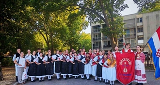 KUD Marof predstavio hrvatsku tradiciju na međunarodnom folklornom festivalu u Mađarskoj