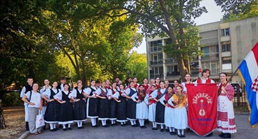 KUD Marof predstavio hrvatsku tradiciju na međunarodnom folklornom festivalu u Mađarskoj