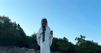 Vjernici u šoku: Oskvrnut kip Gospe na Brdu ukazanja u Međugorju