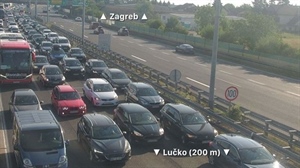 Gužve na cestama diljem Hrvatske: Na Lučkom kolone do 12 kilometara