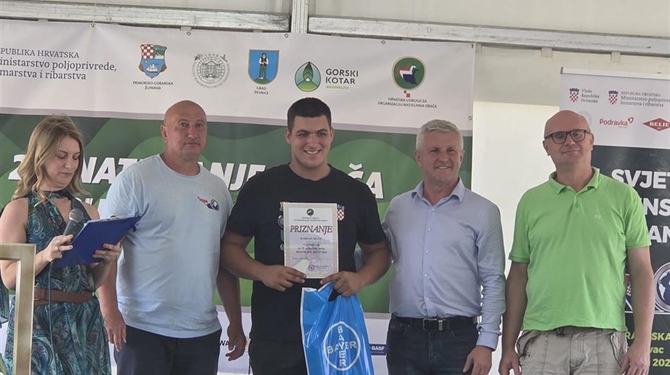 Otac i sin Mužic iz Malog Bukovca ponovno zajedno predstavljali Varaždinsku županiju na državnom natjecanju orača