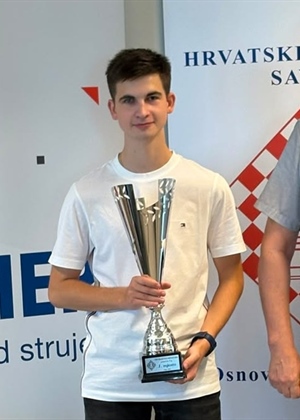 Još jedan povijesni uspjeh mladog šahista iz Breznice