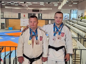 PONOS MEĐIMURJA Nenad Vrbanec svjetski je prvak, Mateo Holjevac osvojio prvu svjetsku medalju: Čestitao im i župan Posavec