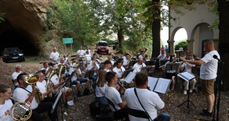 Tradicionalni ljetni koncert Gradskog puhačkog orkestra Krapina oduševio publiku – donosimo veliku fotogaleriju