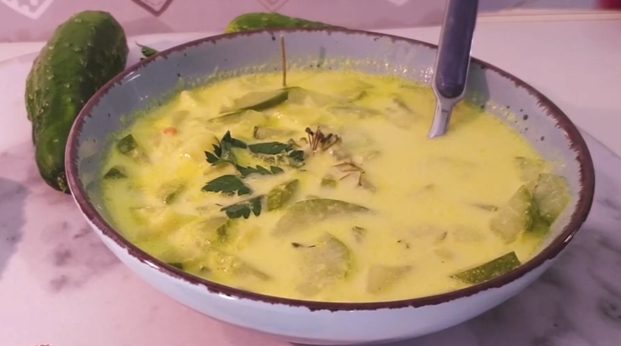 Ljetni hit na žlicu: Donosimo vam recept pomalo zaboravljenog, ali ukusnog variva od krastavaca